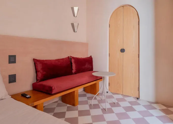 Apartamento 1914 Charm | Saturday Rooftop Yoga, San Rafael